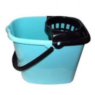 Galeata plastic cu storcator oval Galeata plastic cu storcator oval